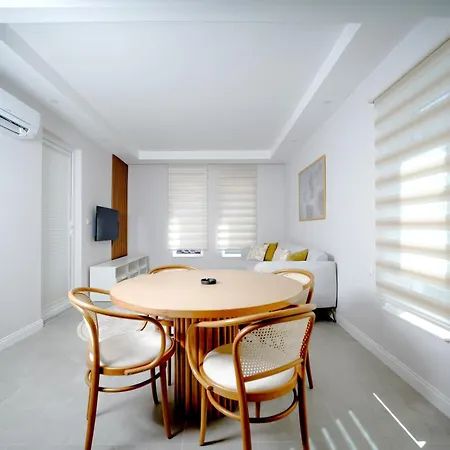 Han Apart Hotel Side 3* Side